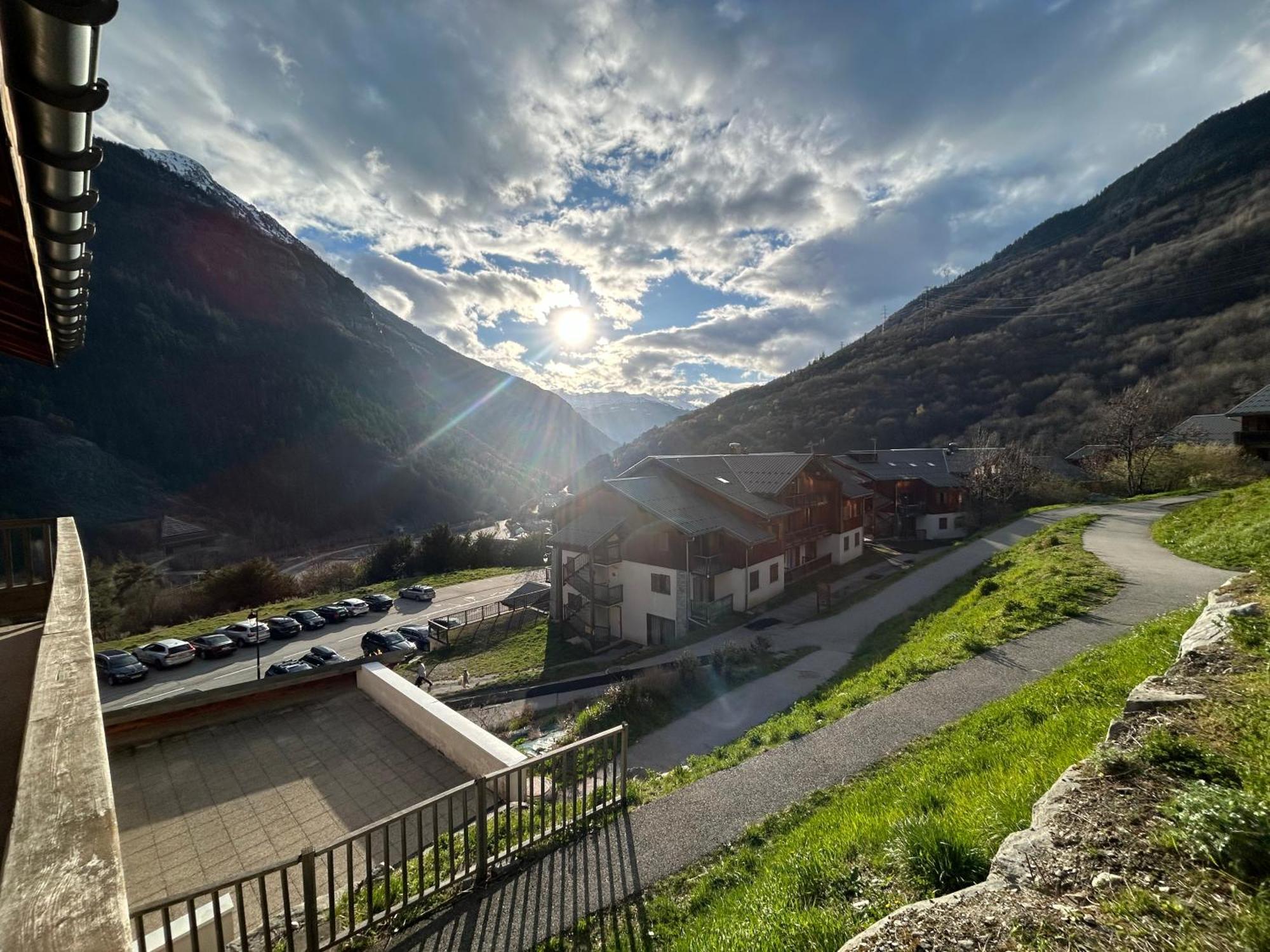3 Vallees - & Piscine - 005 Apartment Orelle